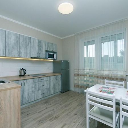 Драгоманова 38А 2Й Поверх Kyiv Exterior foto