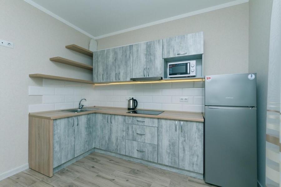 Драгоманова 38А 2Й Поверх Kyiv Exterior foto