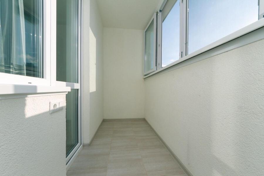 Драгоманова 38А 2Й Поверх Kyiv Exterior foto